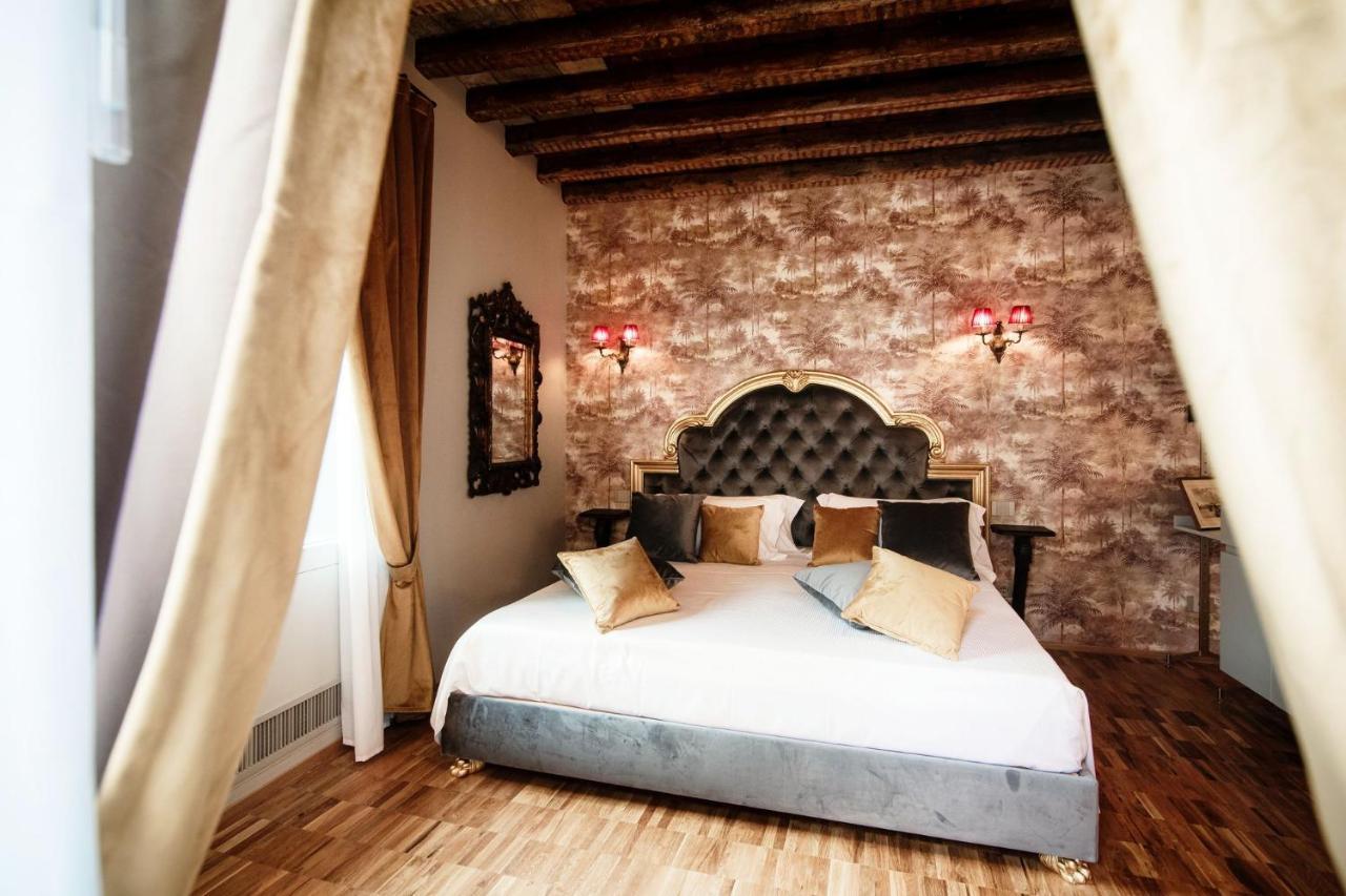 Aurum - Como Luxury Suites Rum bild