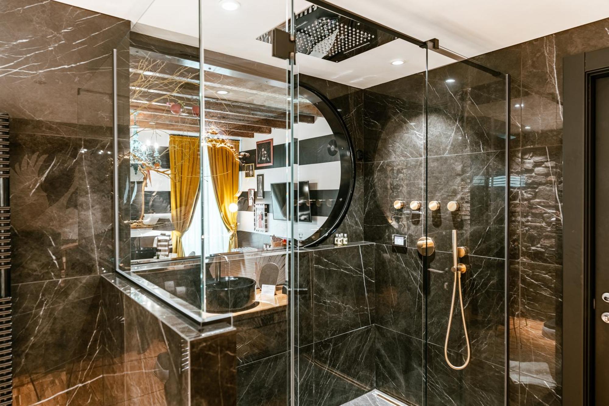 Aurum - Como Luxury Suites Exteriör bild