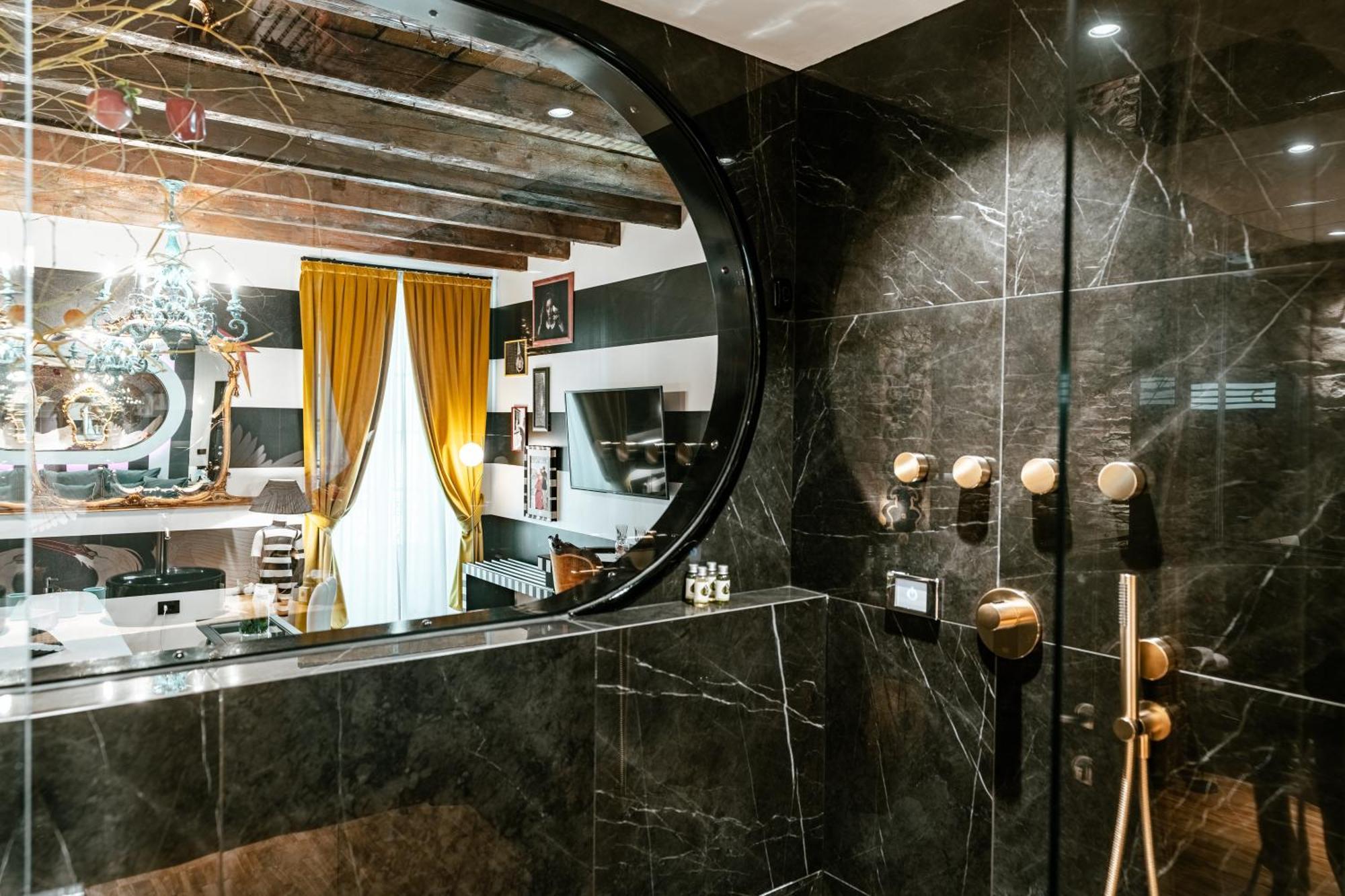 Aurum - Como Luxury Suites Rum bild